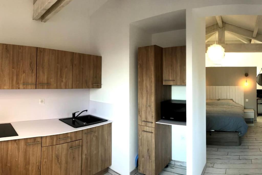 Joli F1 en bordure d'Ajaccio