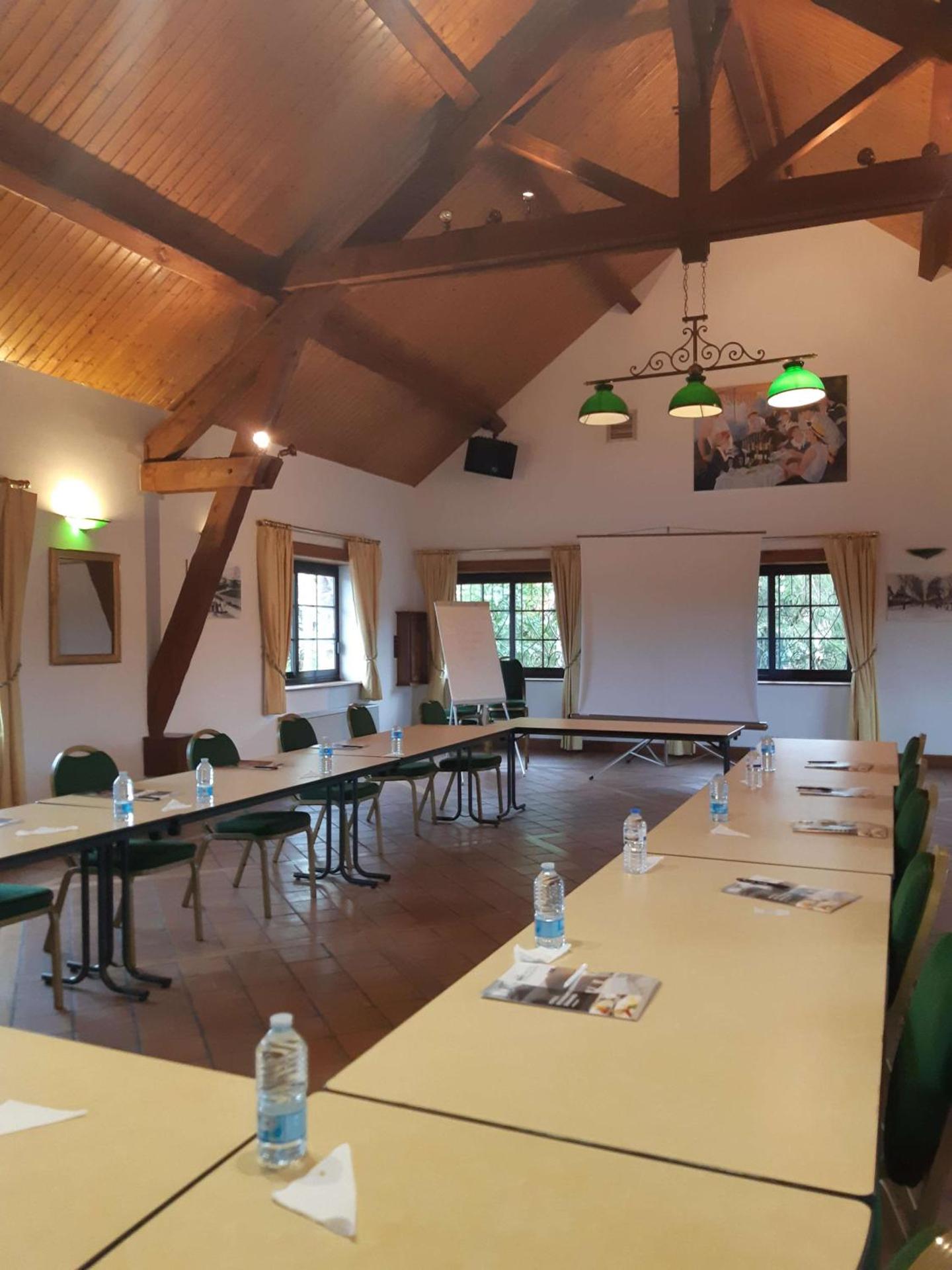 Meeting/conference room