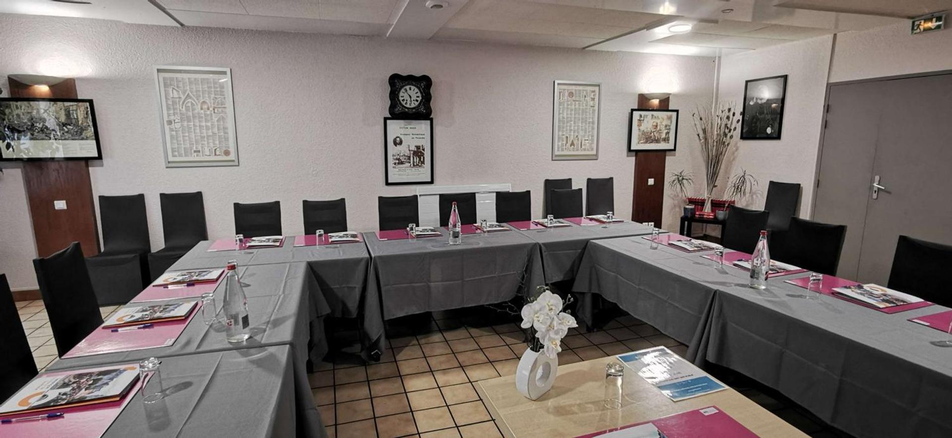 Meeting/conference room