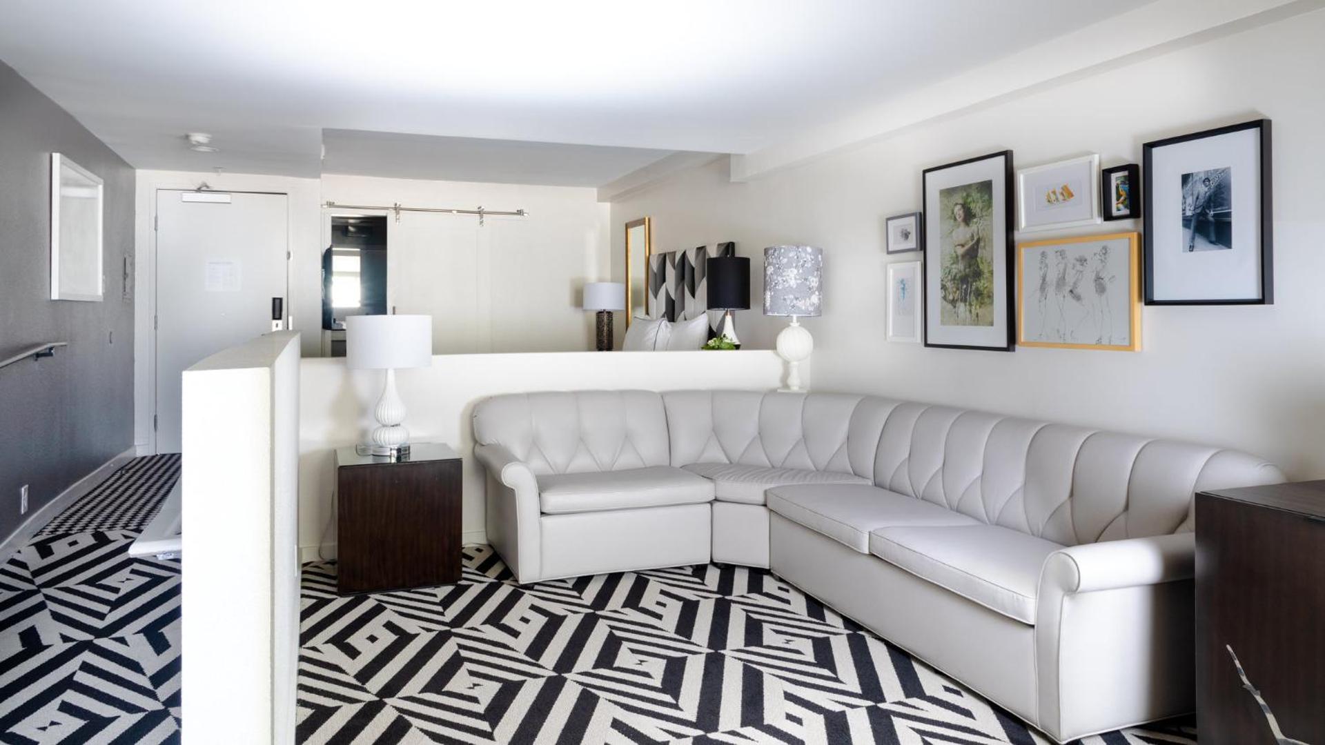 Photo of the whole room