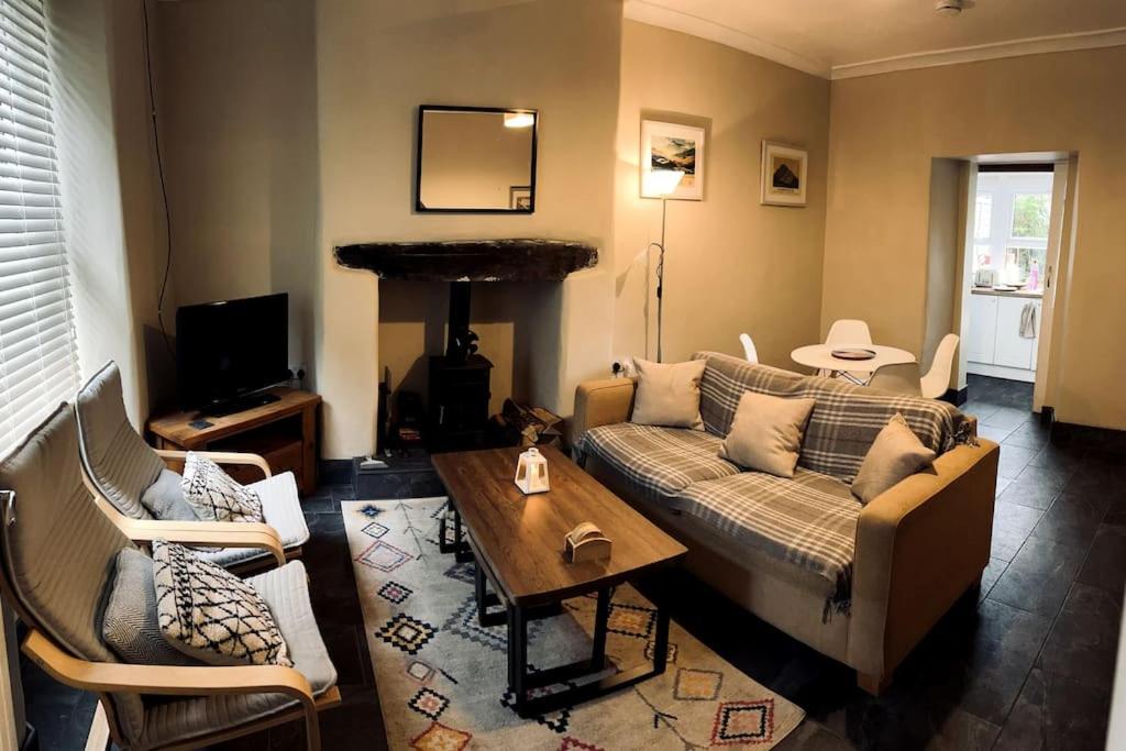 Eilio Cottage- Closely located to Snowdon