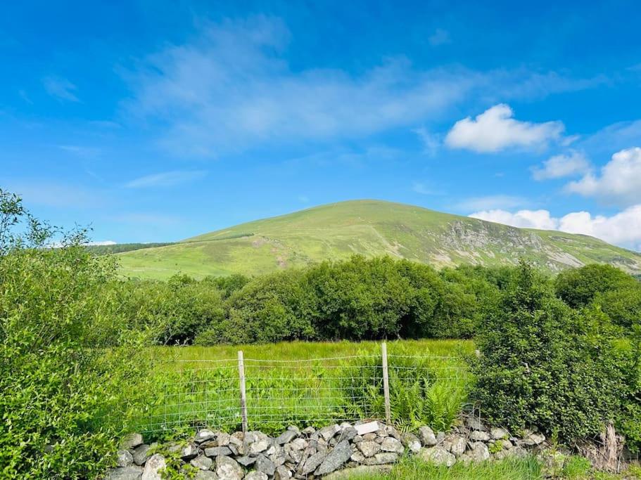 Eilio Cottage- Closely located to Snowdon
