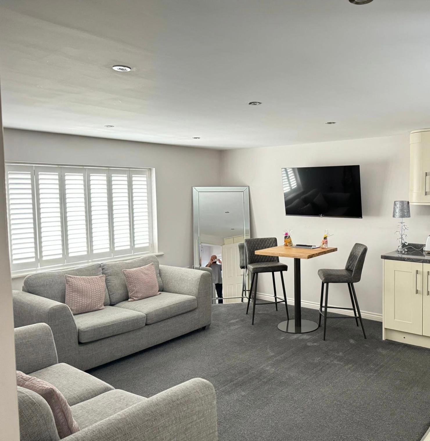 Cathedral Coach House - Lichfield