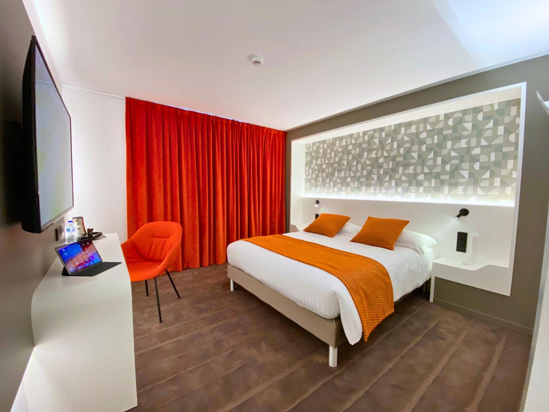 Photo of the whole room