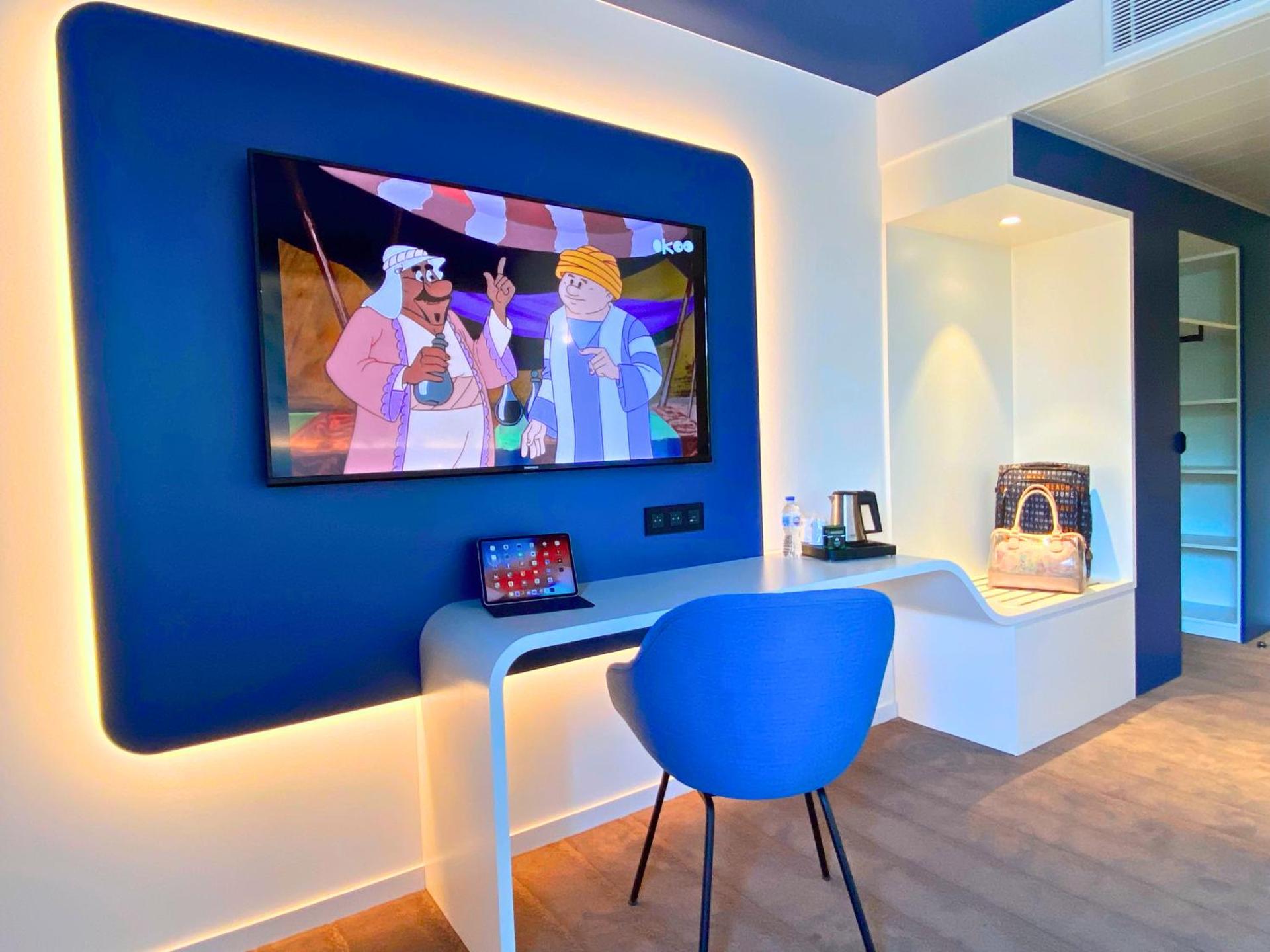 Photo of the whole room