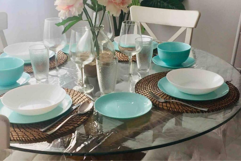 Apartamento con WIFI y piscina cerca del mar