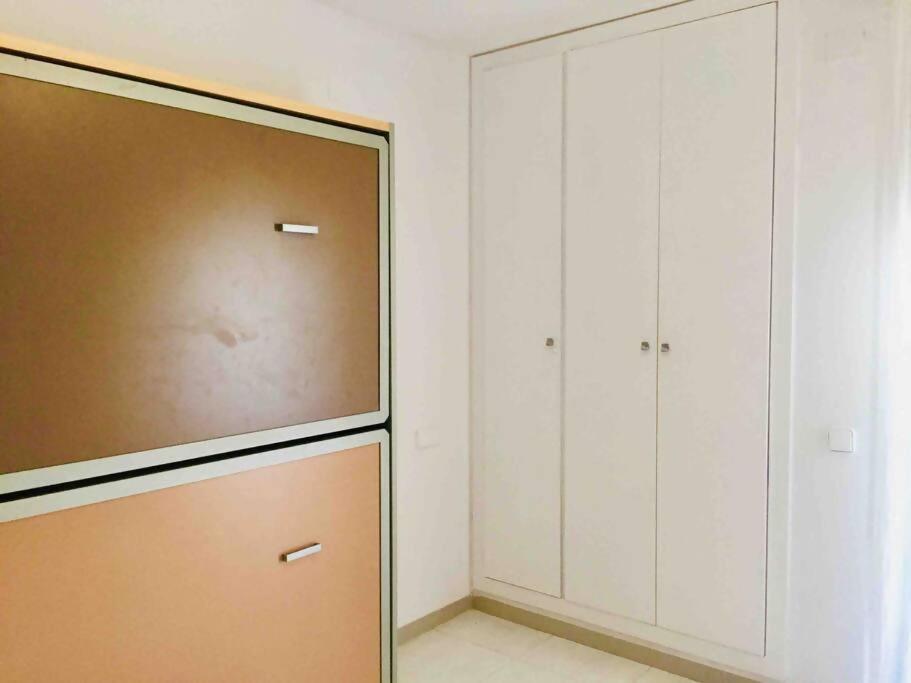 Apartamento con WIFI y piscina cerca del mar