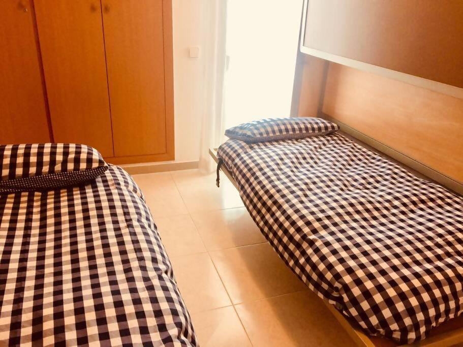 Apartamento con WIFI y piscina cerca del mar