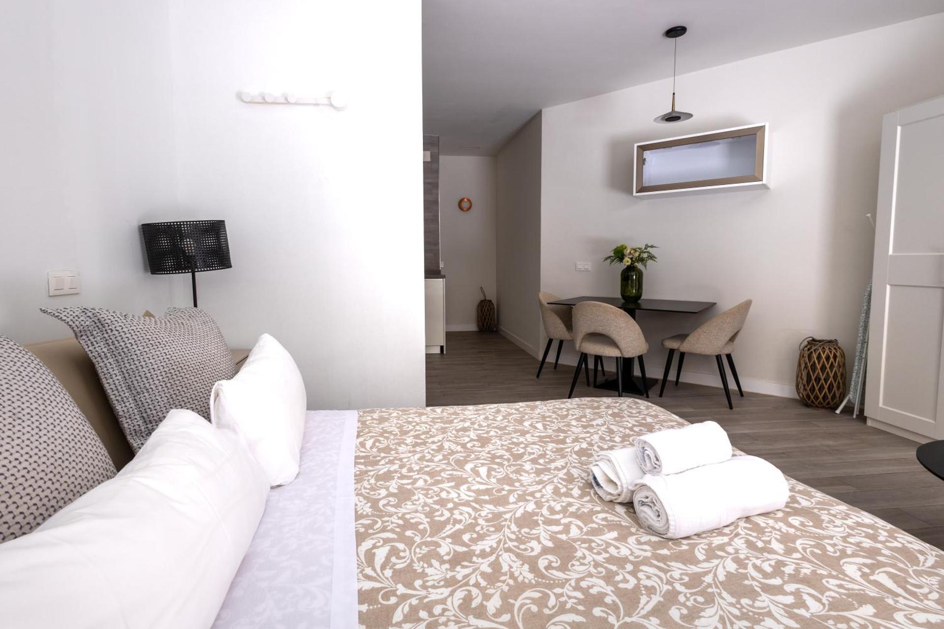 PREMIUM MALAGUETA SUITE