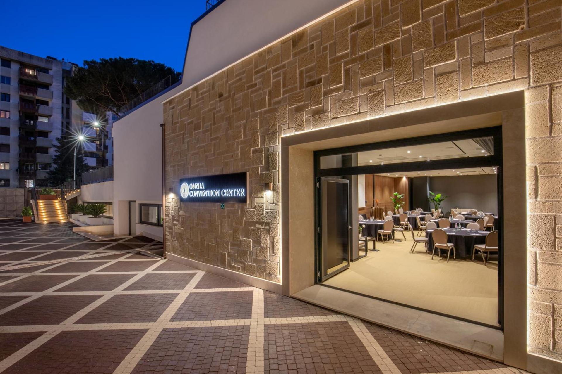 Meeting/conference room