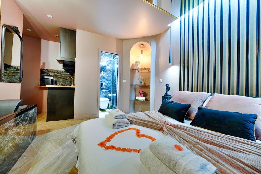 Welcome to Secret Love