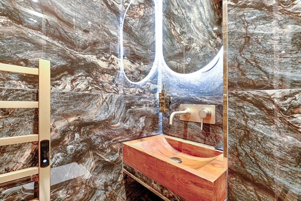 Welcome to Secret Love