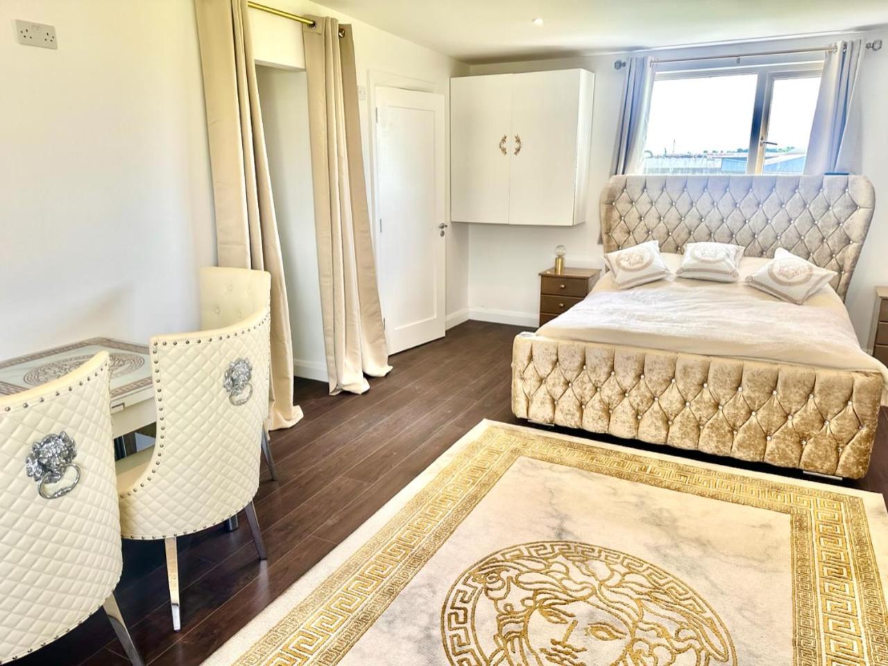 Kildare Luxury Suites