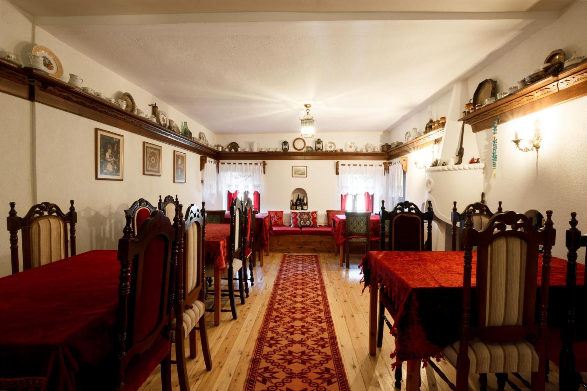 Restaurant/places to eat