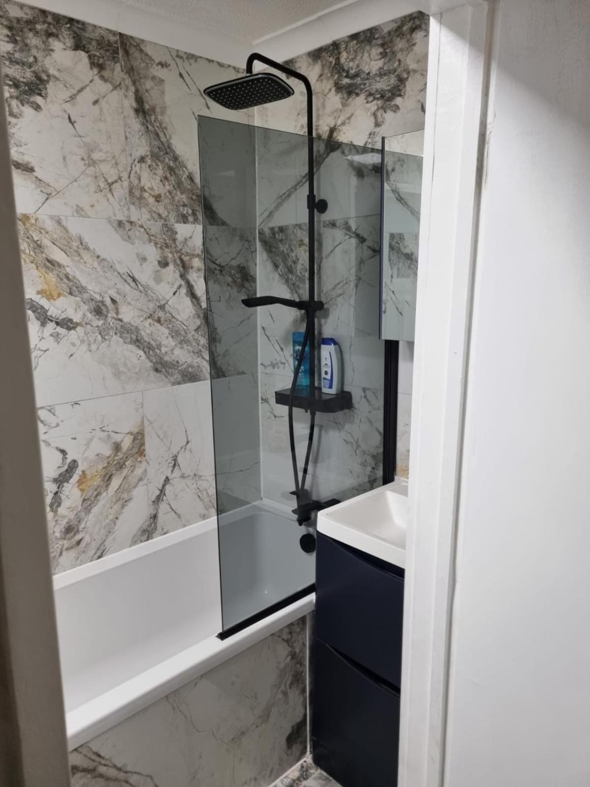 Stylish London Apartment & Free Parking