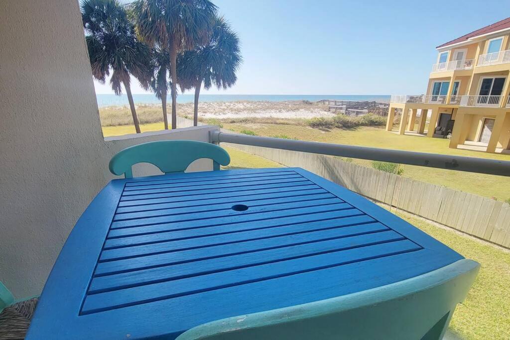 Enjoy Sunsets at Fully Equipped 2BR Condo on Beach