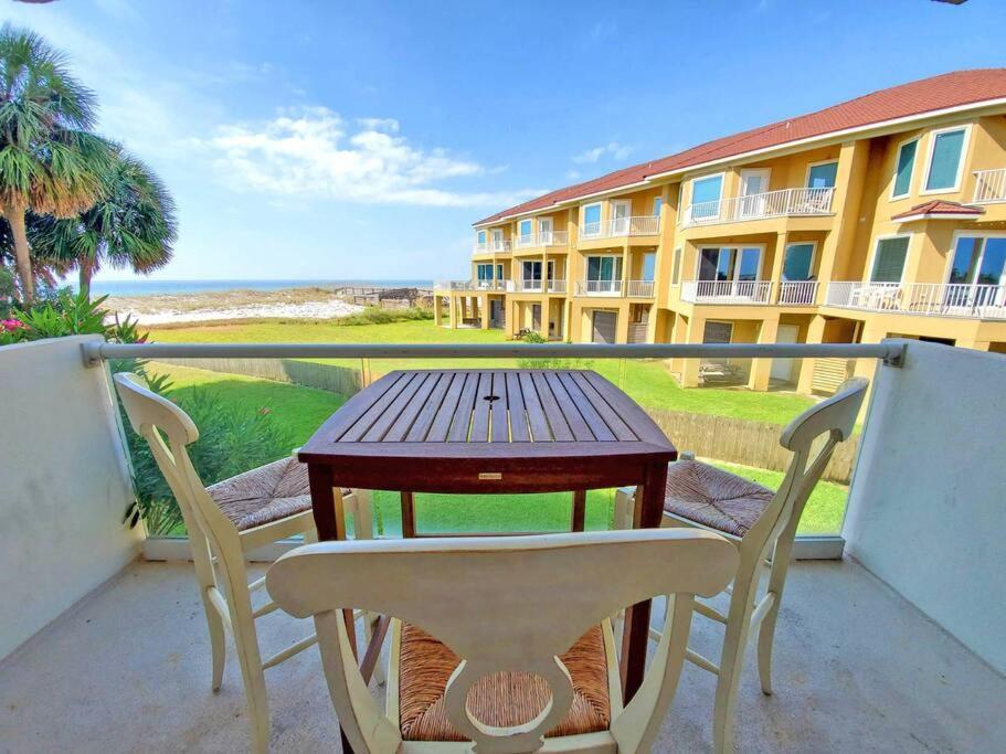 Enjoy Sunsets at Fully Equipped 2BR Condo on Beach
