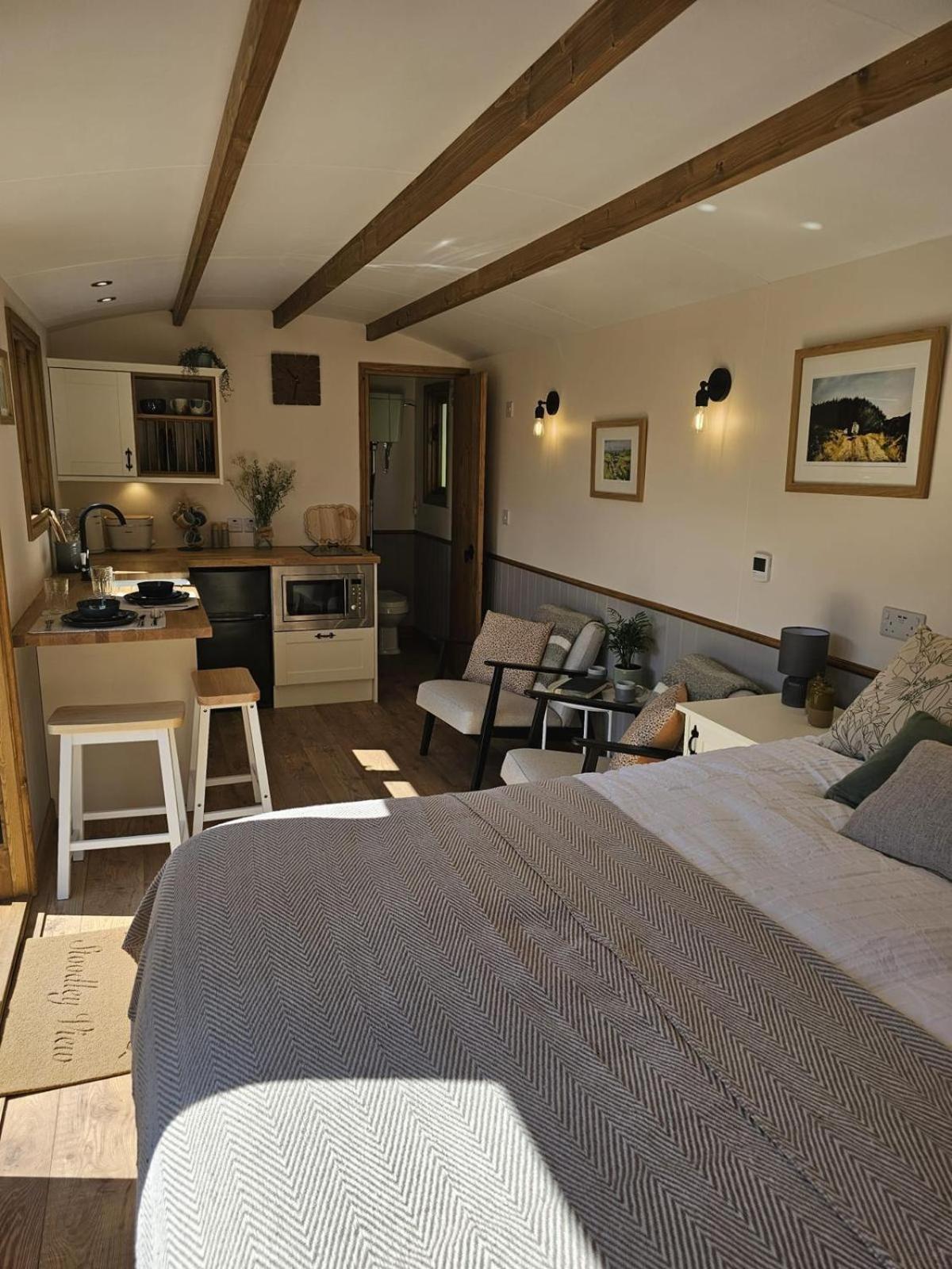 Stoodley View Shepherd Huts