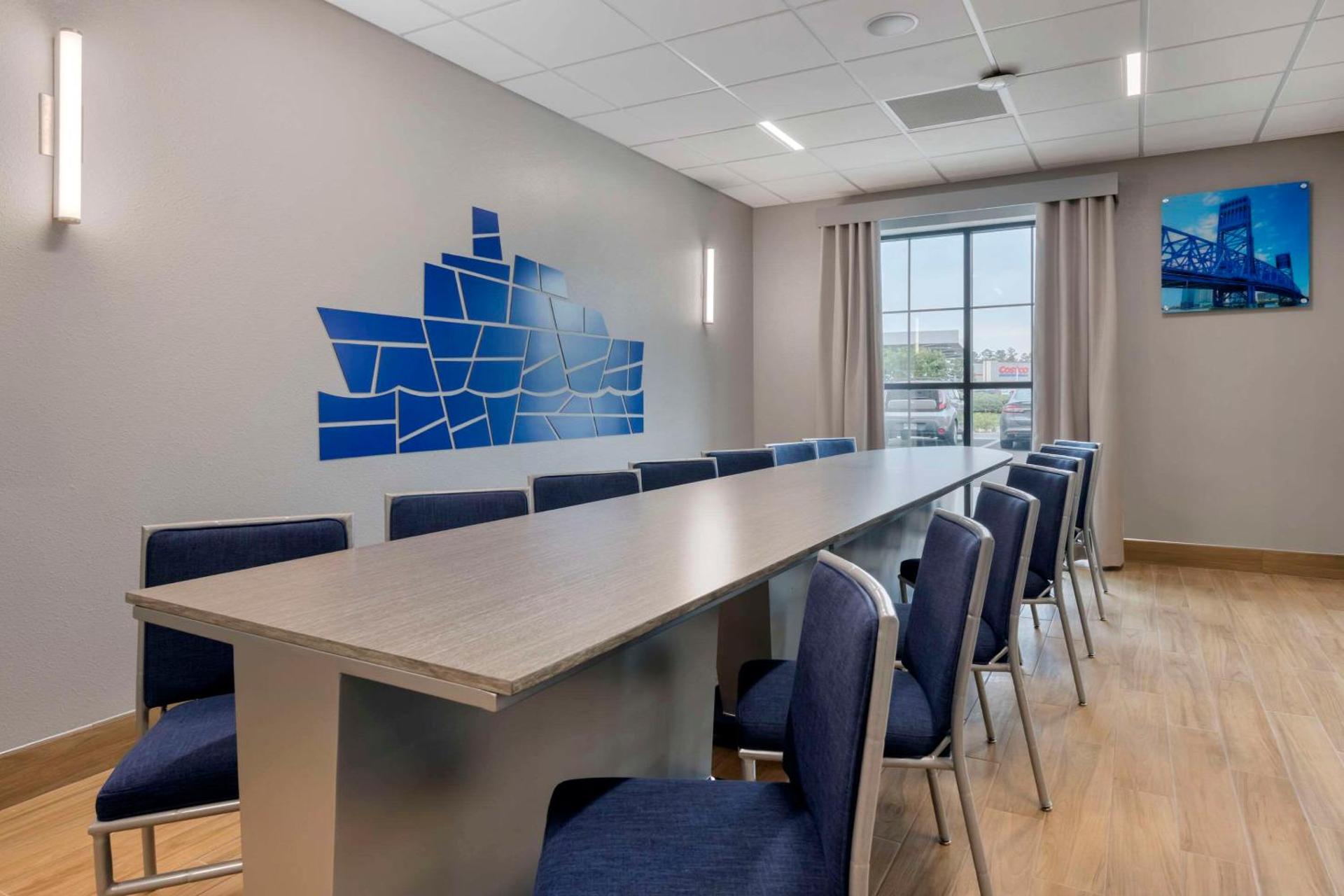Meeting/conference room