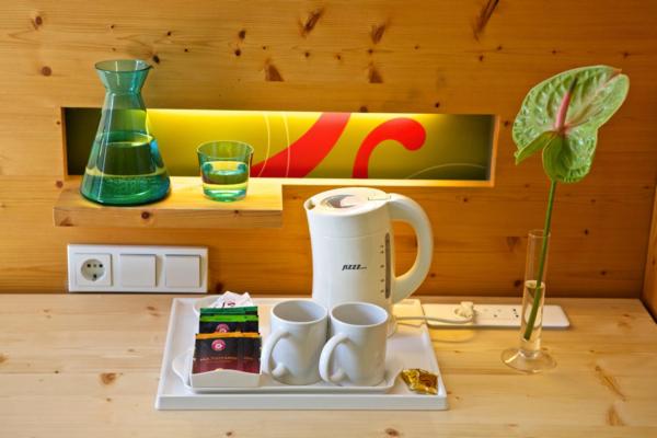 Coffee/tea facilities