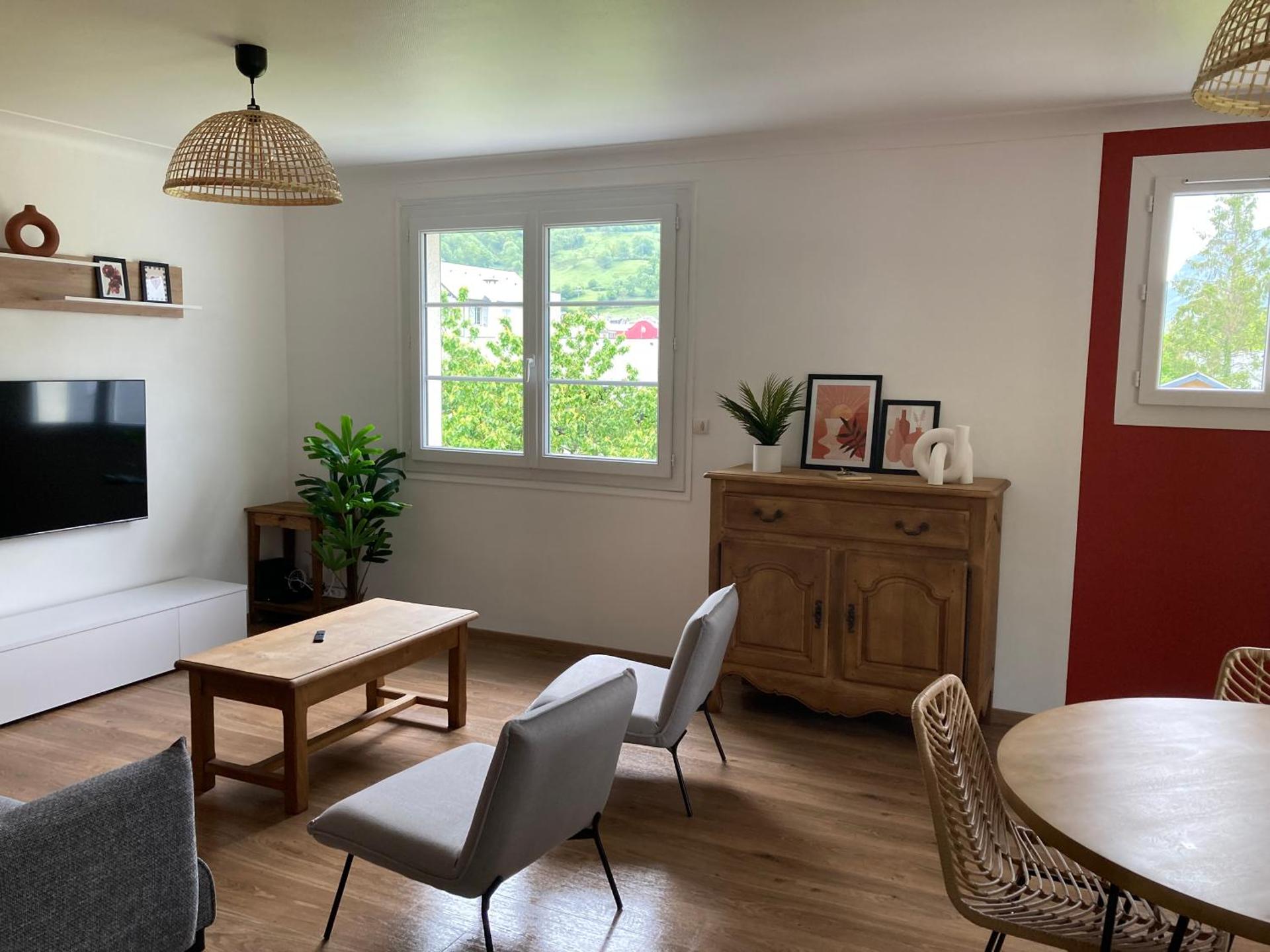 Communal lounge/ TV room