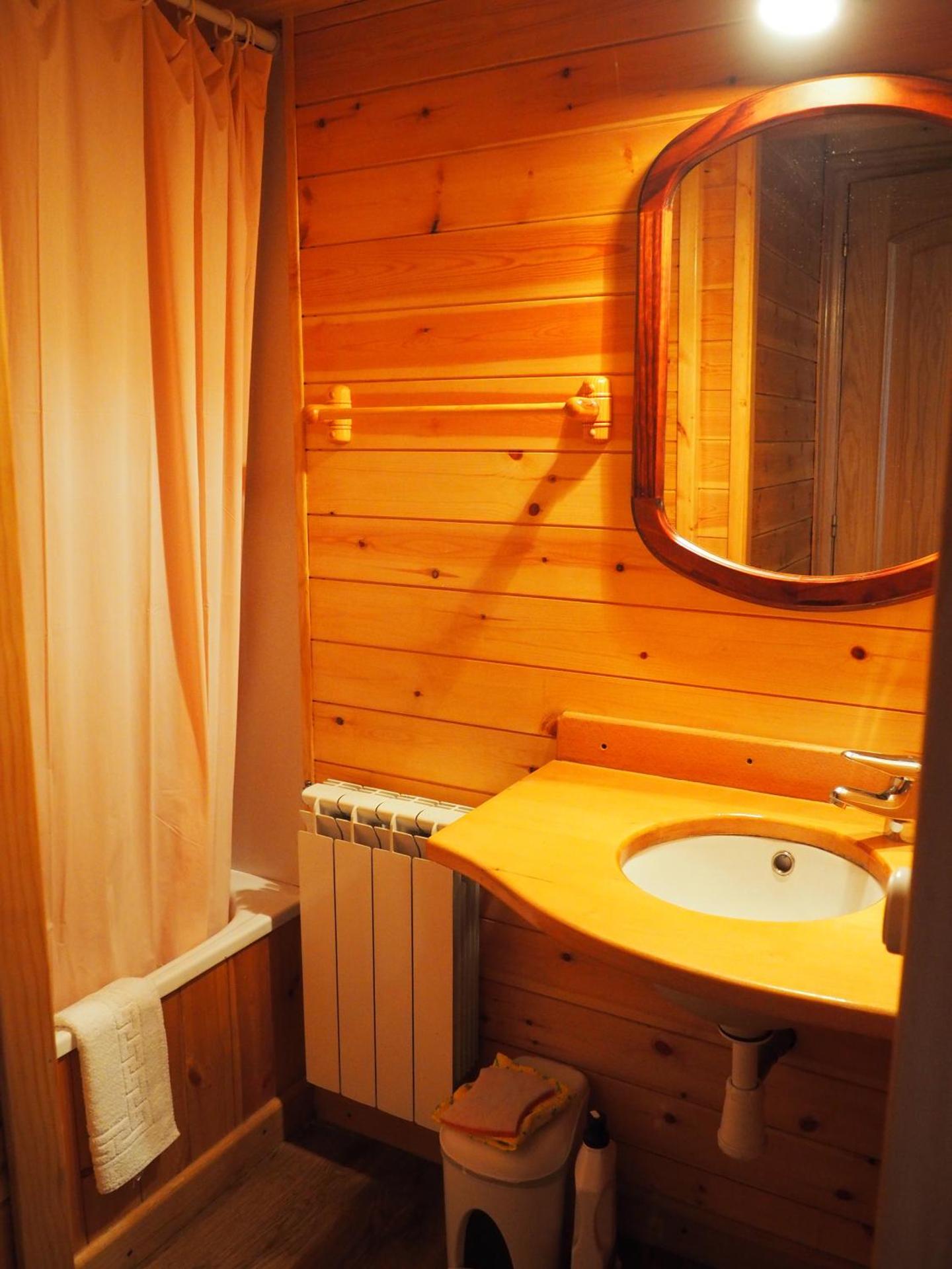 Three-Bedroom Bungalow (7 Adults)