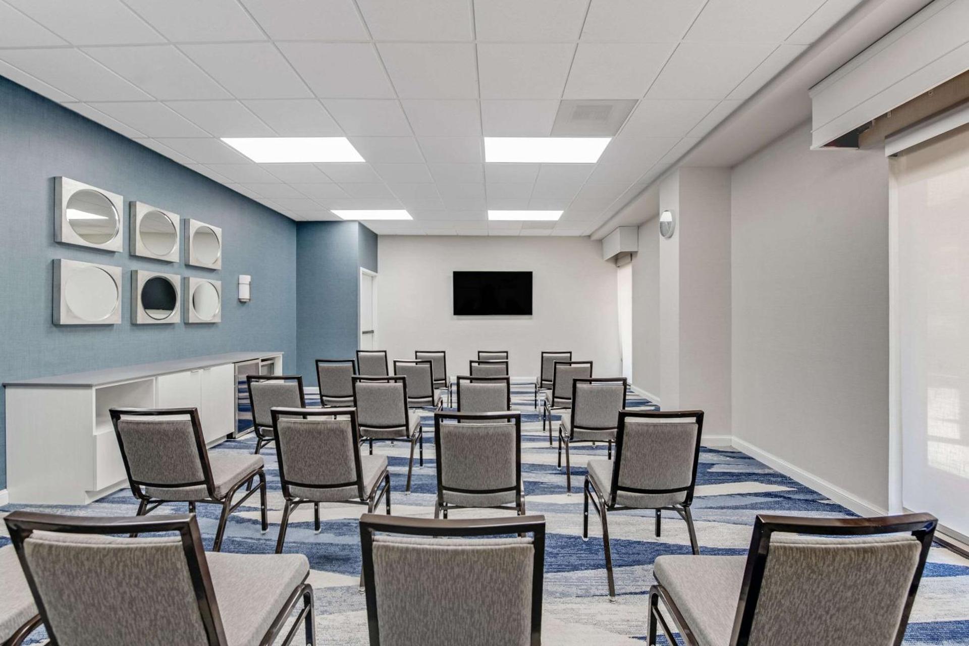 Meeting/conference room