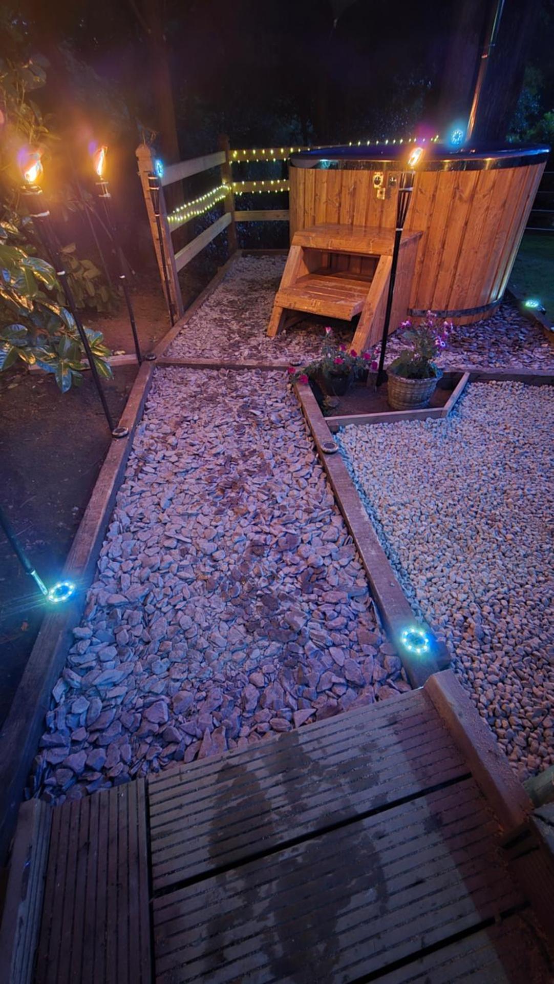 Brewers Bolt Cozy Unique Shepherds Hut - Hot Tub!