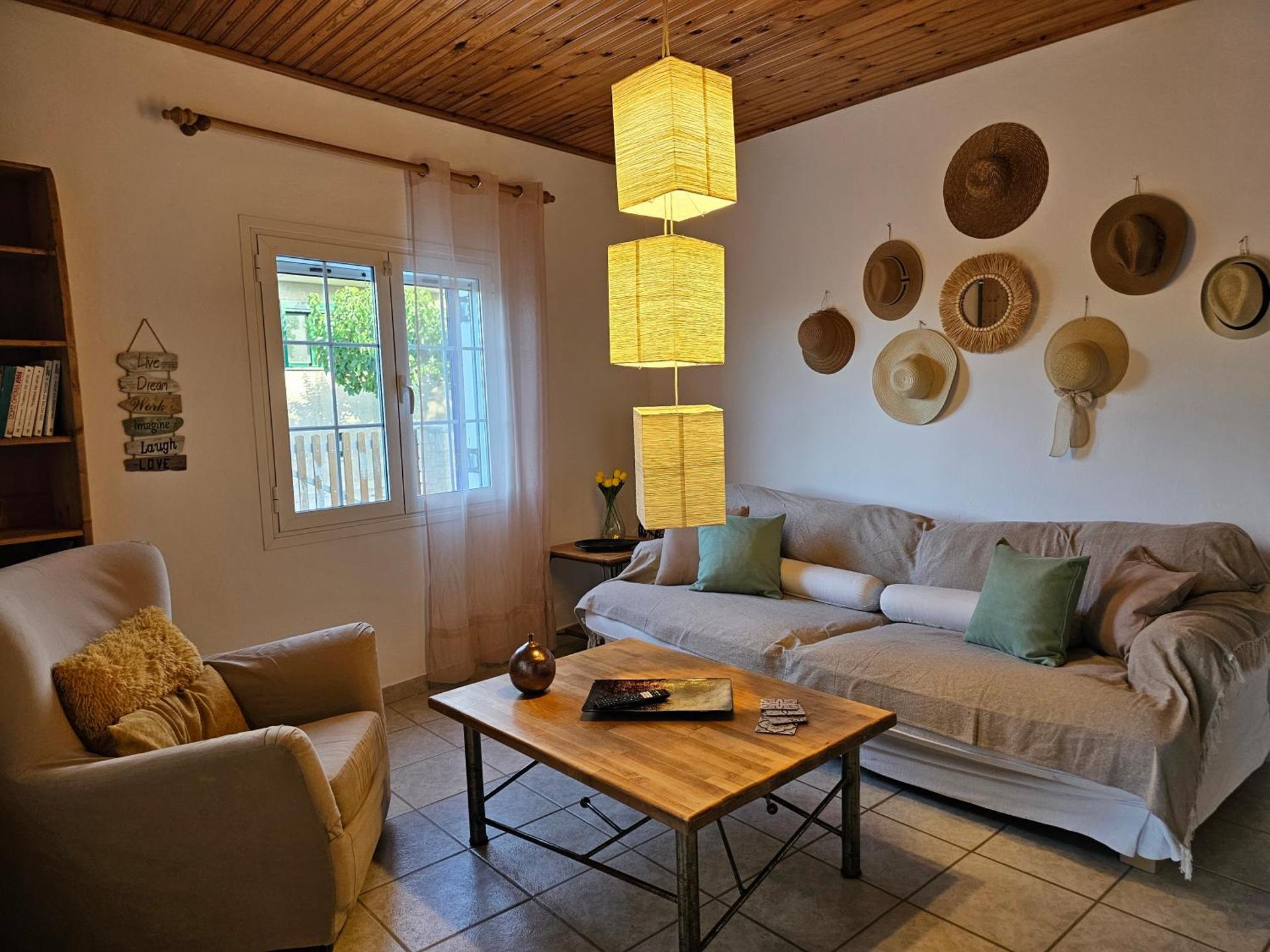 Marini Traditional Cottages