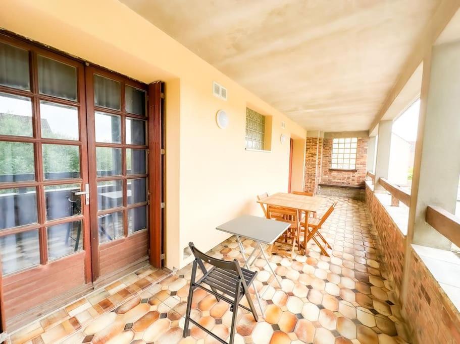 Anh Dao-Disneyland-Parking Gratuite et Terrasse