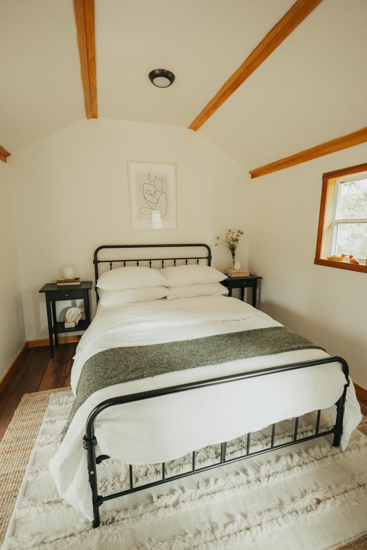 The Doma Lodge - Cozy Muskoka Cabin in the Woods