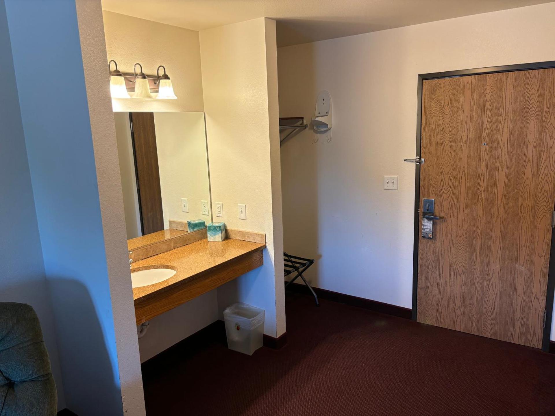 Super 8 by Wyndham Rexburg