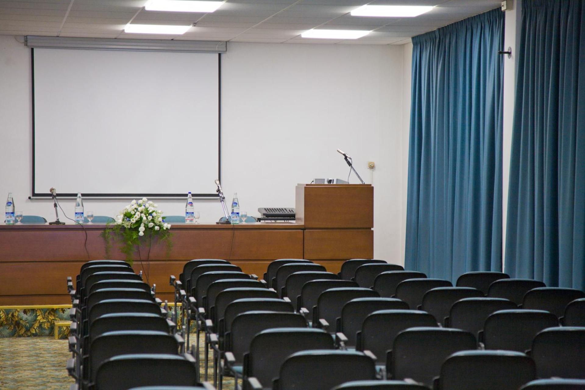 Meeting/conference room