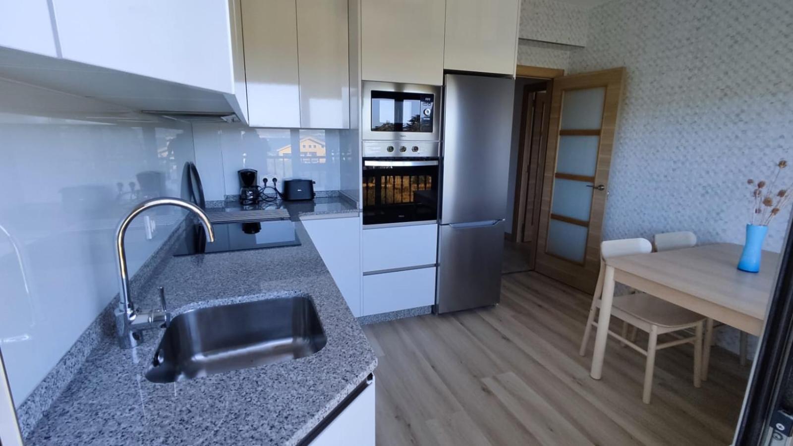 Piso Escaravello - Laxe