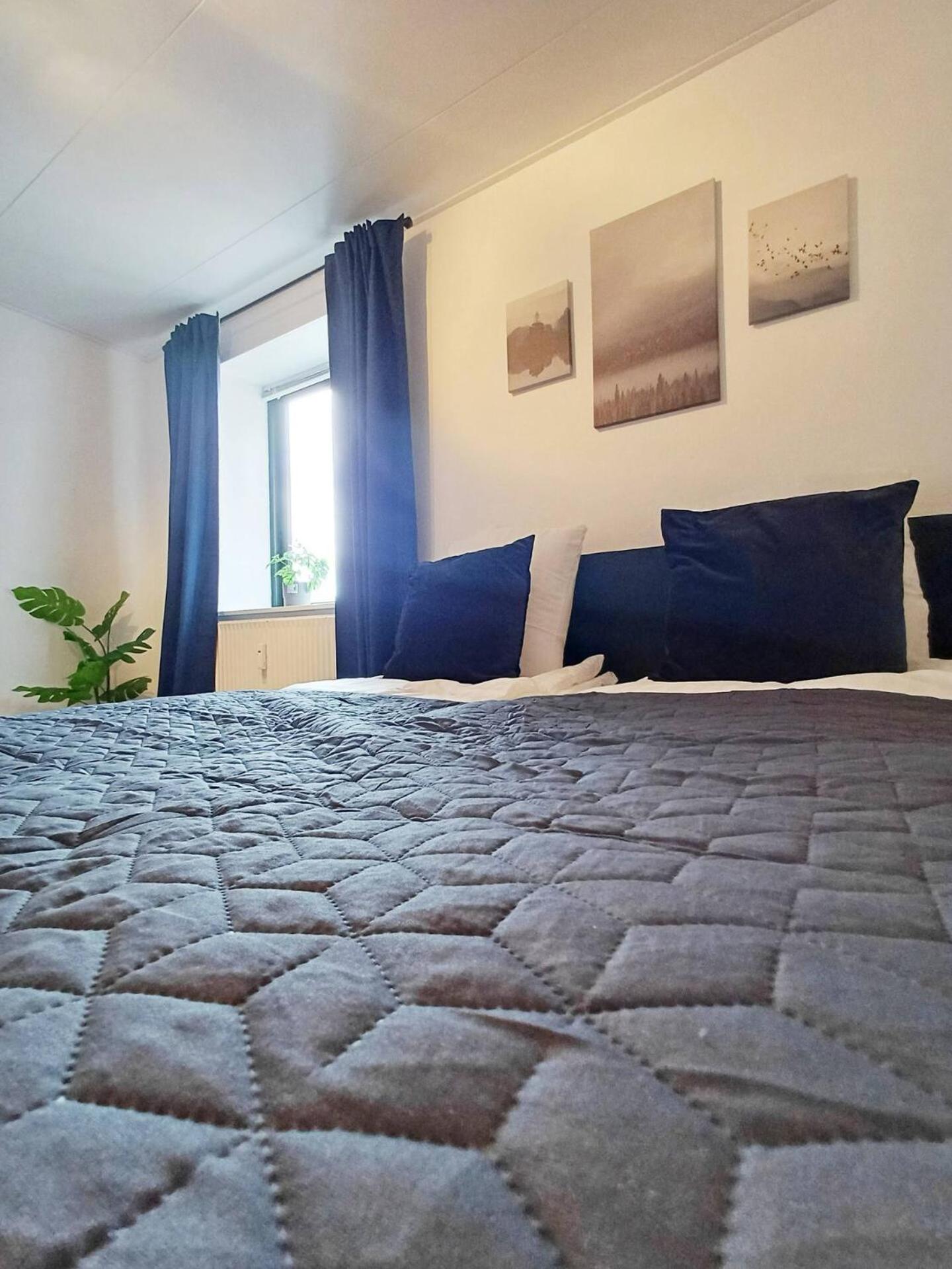 Central Large Double Room With Free Parking