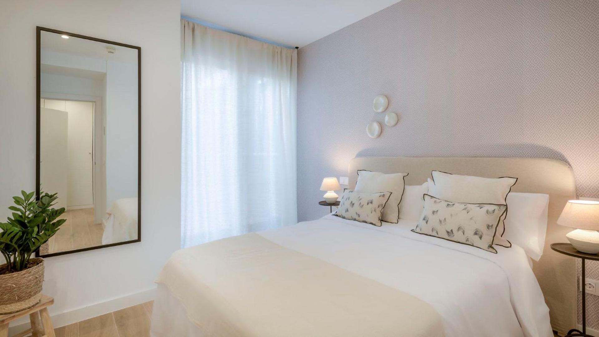 Alejandro Dumas Exclusive Living