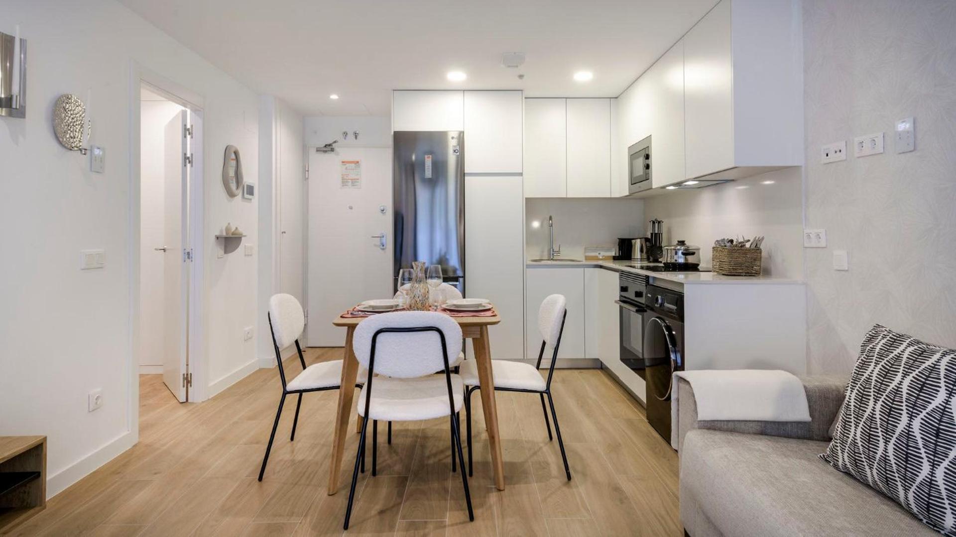 Alejandro Dumas Exclusive Living