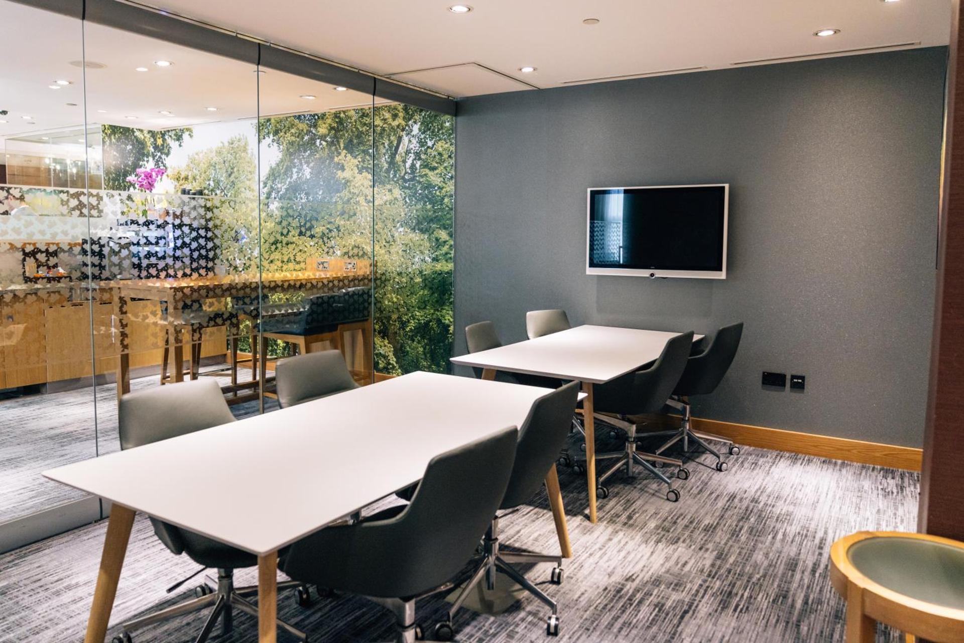 Meeting/conference room