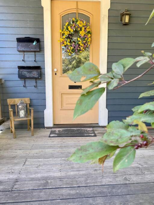 Cozy Main Street Flat