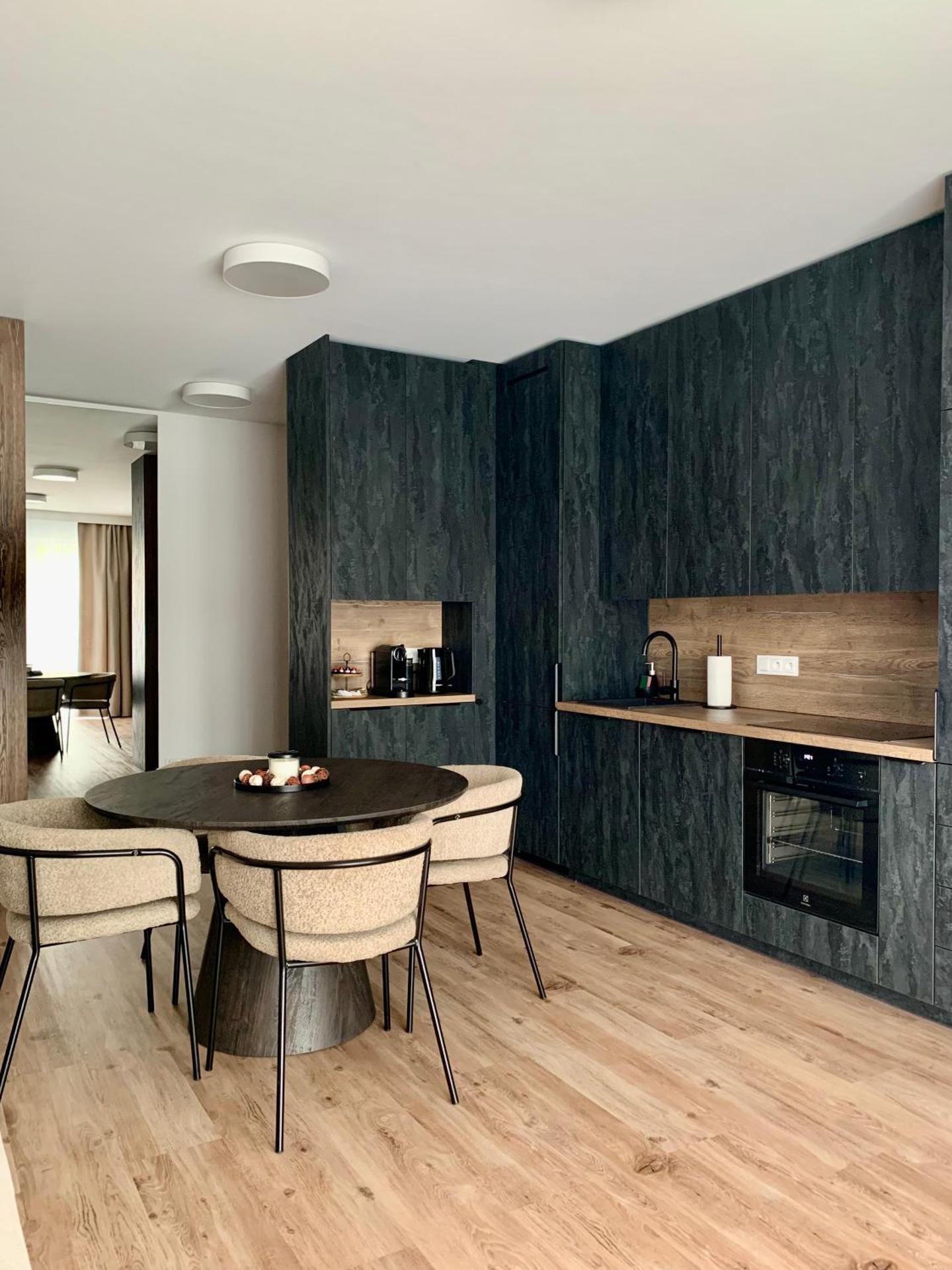 REMAR - Apartamenty z widokiem na Jezioro Biale