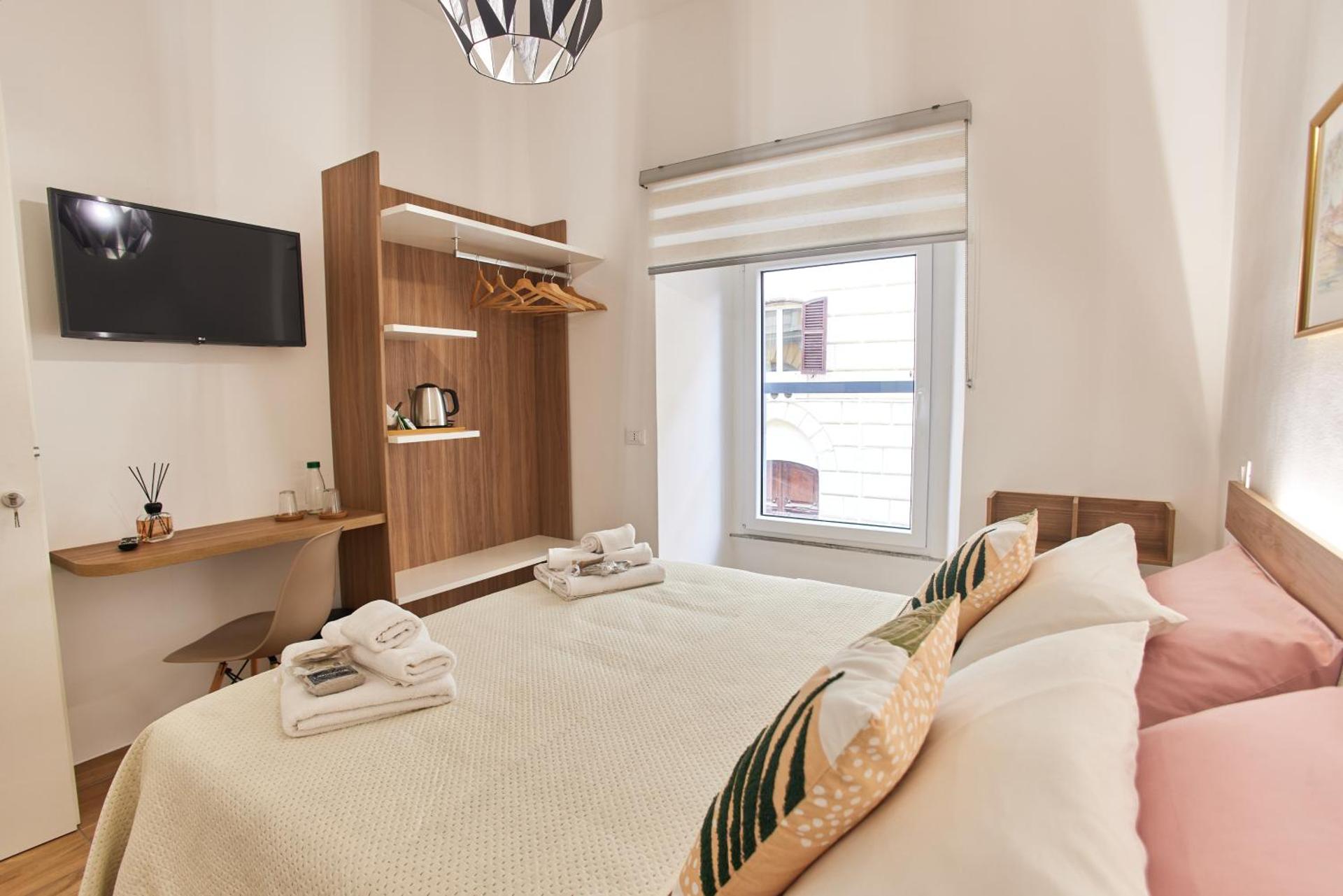 Napodano Apartments - Roma