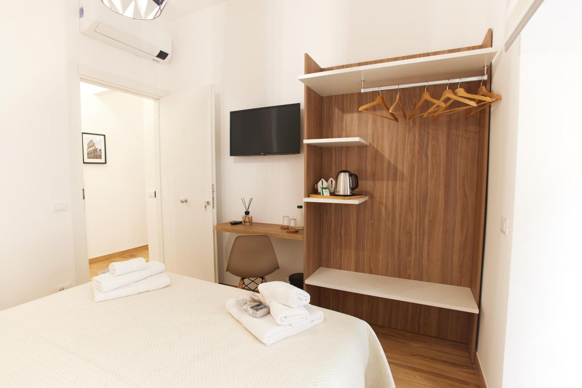 Napodano Apartments - Roma