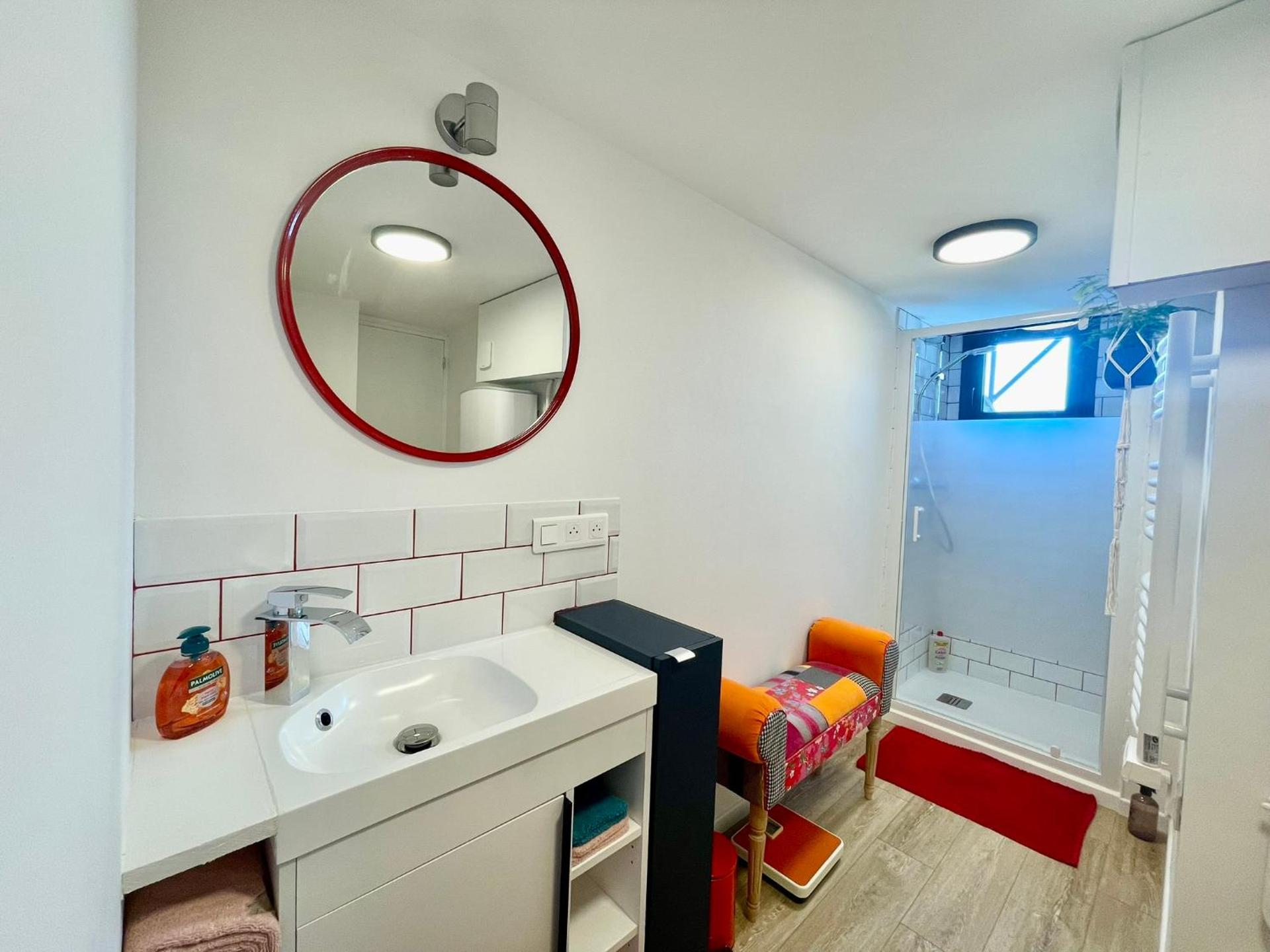 La Petite Eole - Déco 70's, Entre Rouen et Dieppe