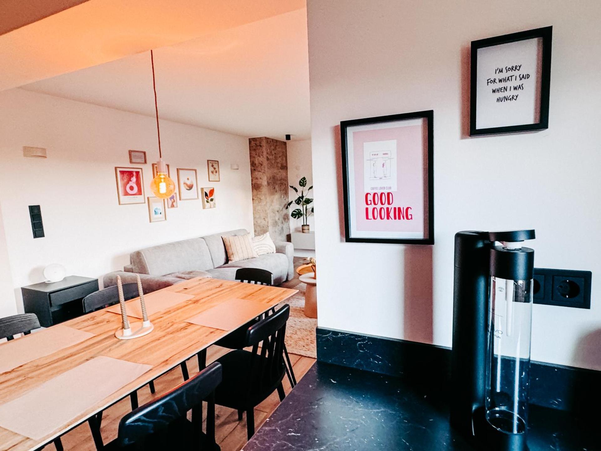 Großes Apartment, Top-Lage, See & Berge, Sauna