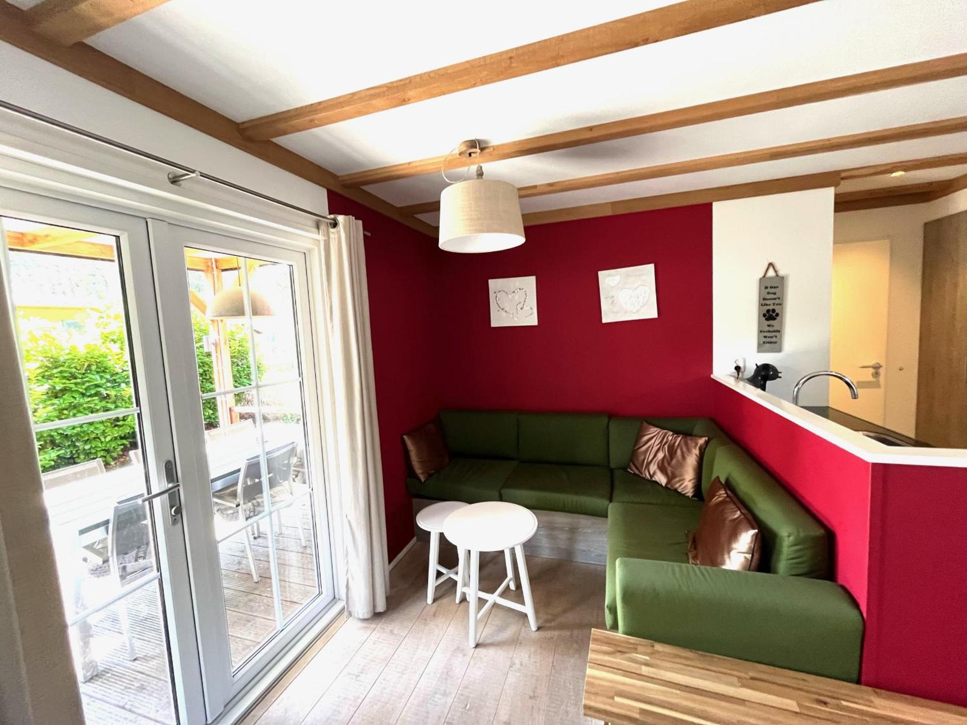 Communal lounge/ TV room