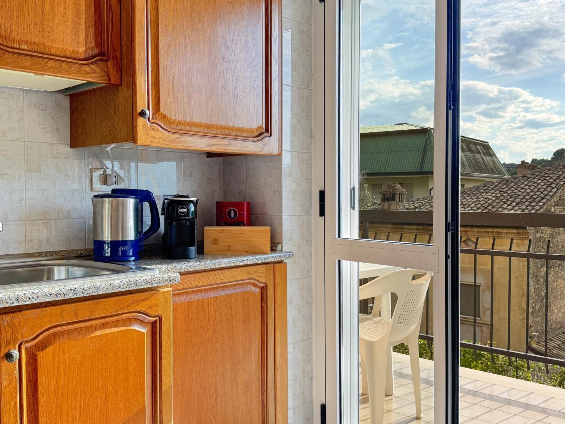 Mare, Monti e Limoni