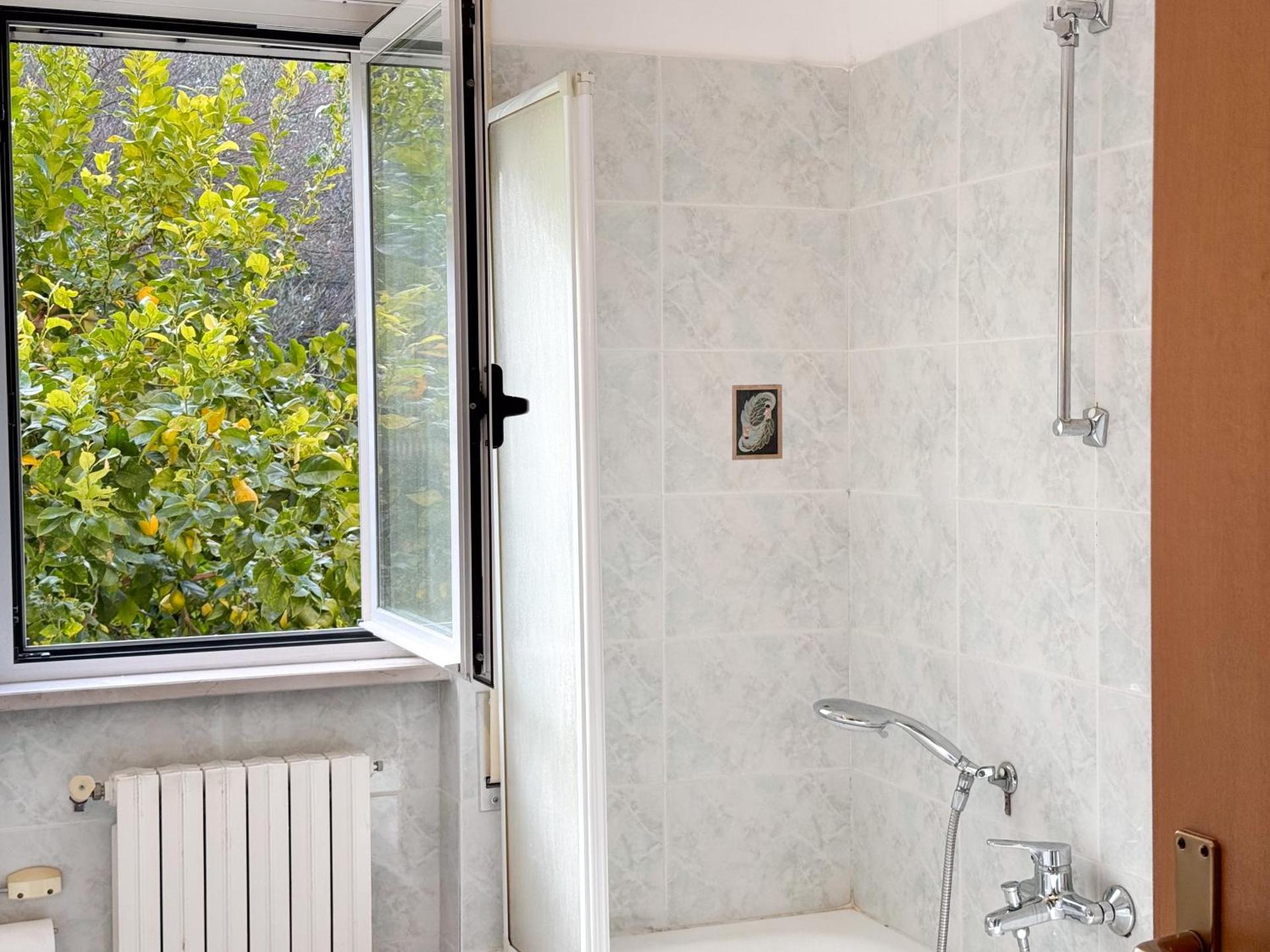 Mare, Monti e Limoni