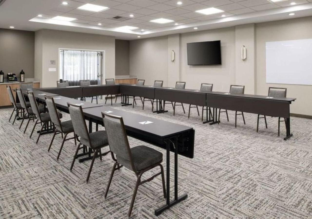 Meeting/conference room