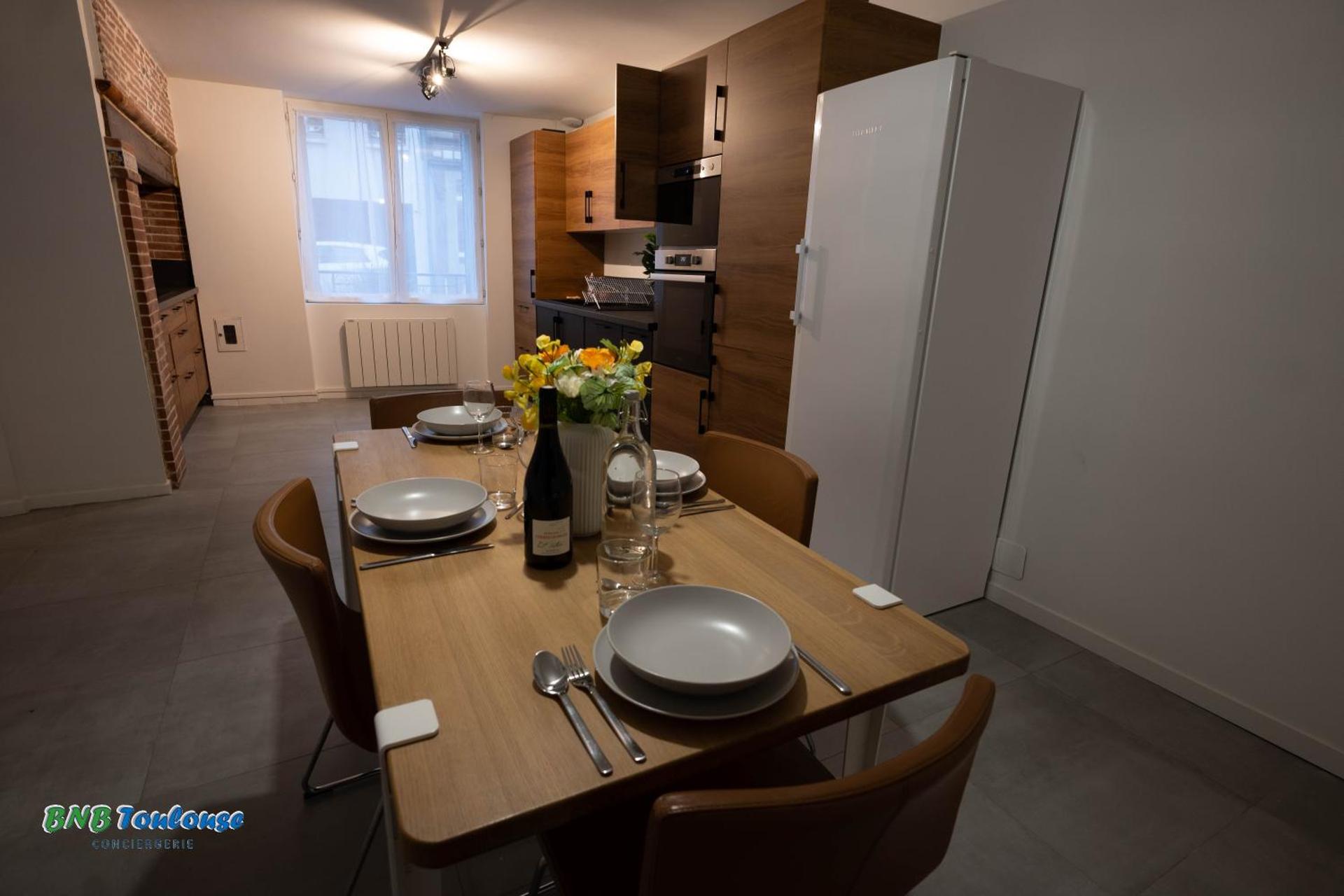 ORBIS - "Le Gaston douillet" - Clim - WiFi - Plein centre - Cour intérieure