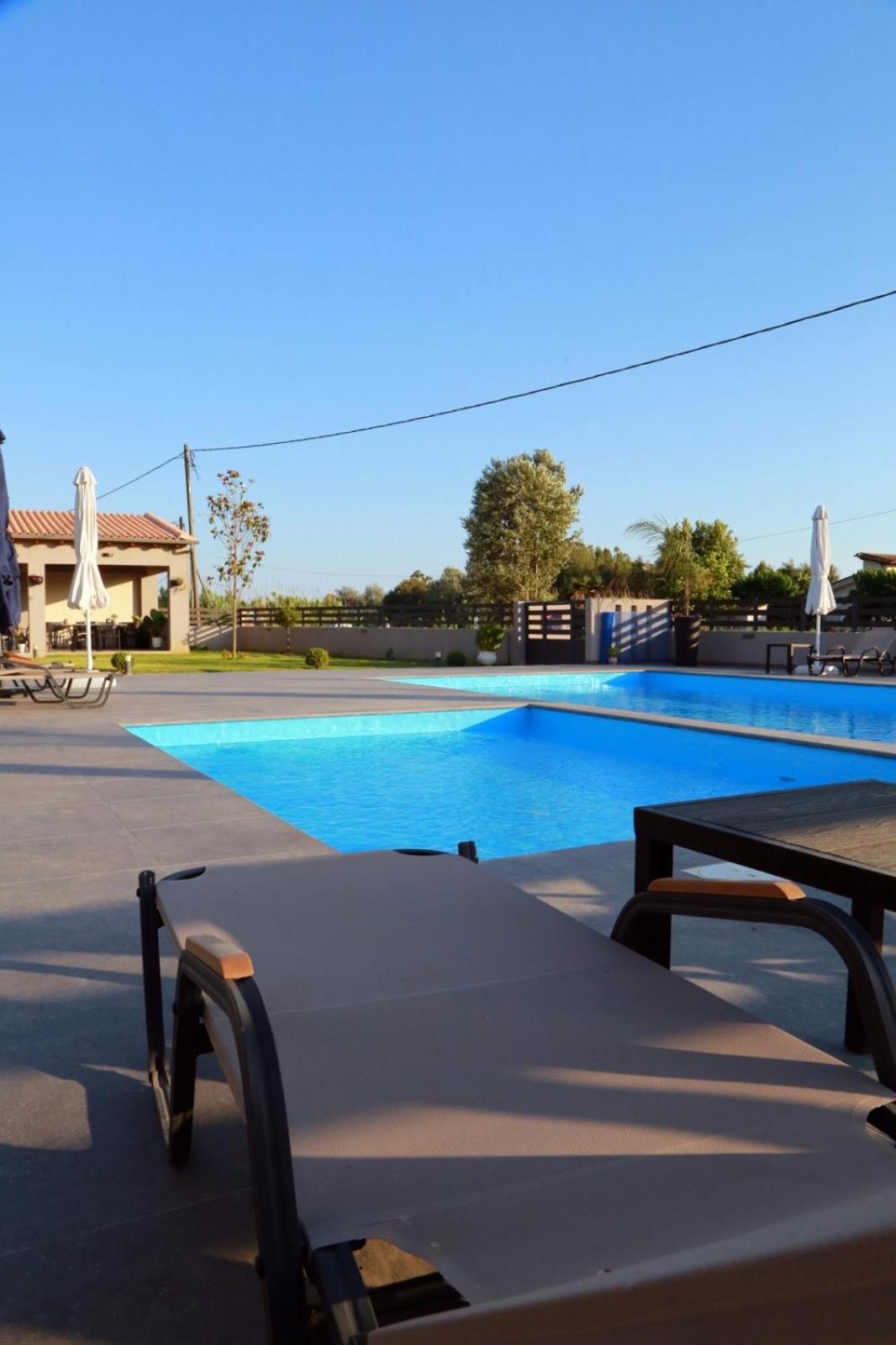 Apanemo Kourouta Luxury Villas